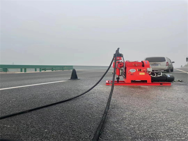 景东马路路基路面开裂下沉注浆加固灌浆